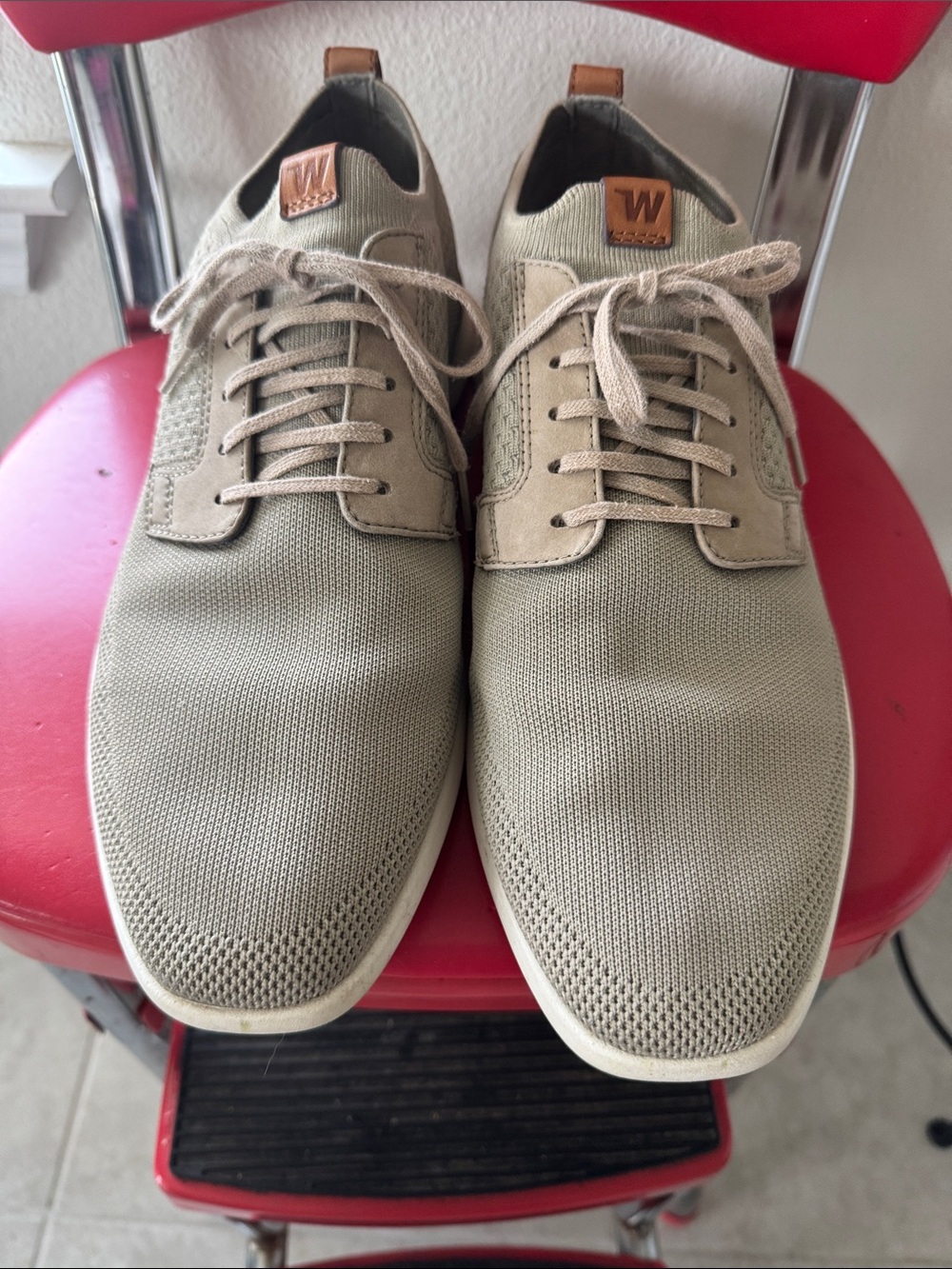 Wolf & Shepherd Men's Casual Knit Lace-Up Sneakers in Beige